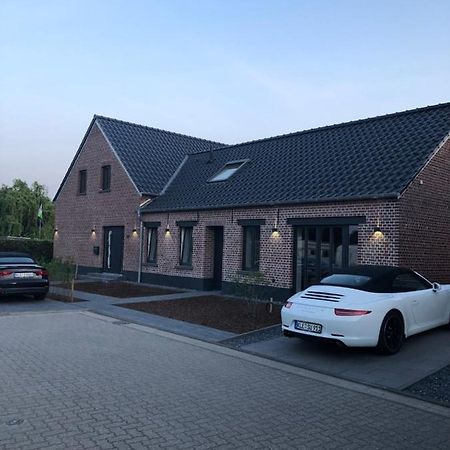 Bee Home - Urlaubs Und Business Loft 凯沃拉尔 外观 照片