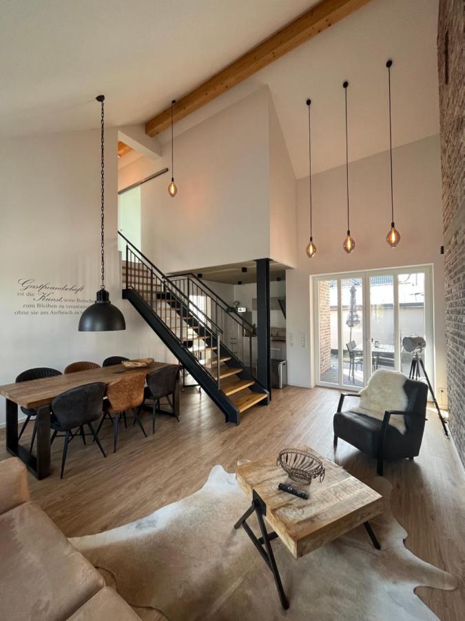 Bee Home - Urlaubs Und Business Loft 凯沃拉尔 外观 照片