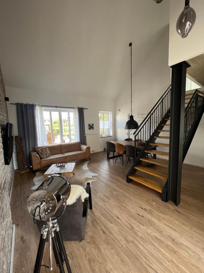 Bee Home - Urlaubs Und Business Loft 凯沃拉尔 外观 照片
